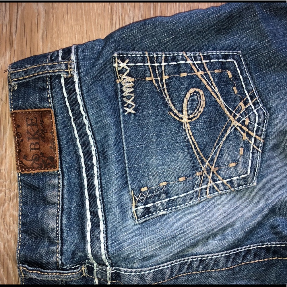 BKE- Stella low rise, boot cut jeans